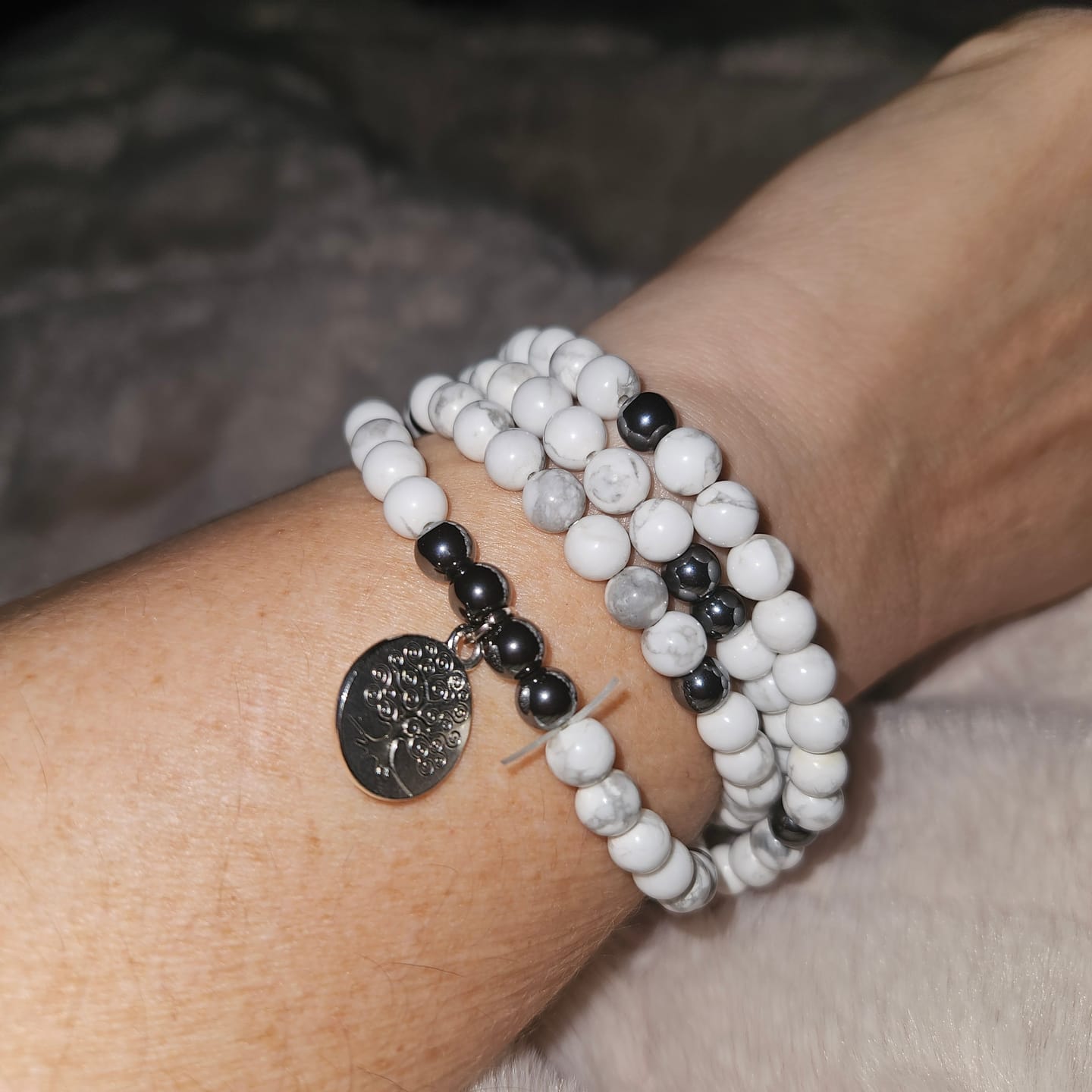 Customer photo review of Bracelet Mala "Bien-être Féminin" en Howlite