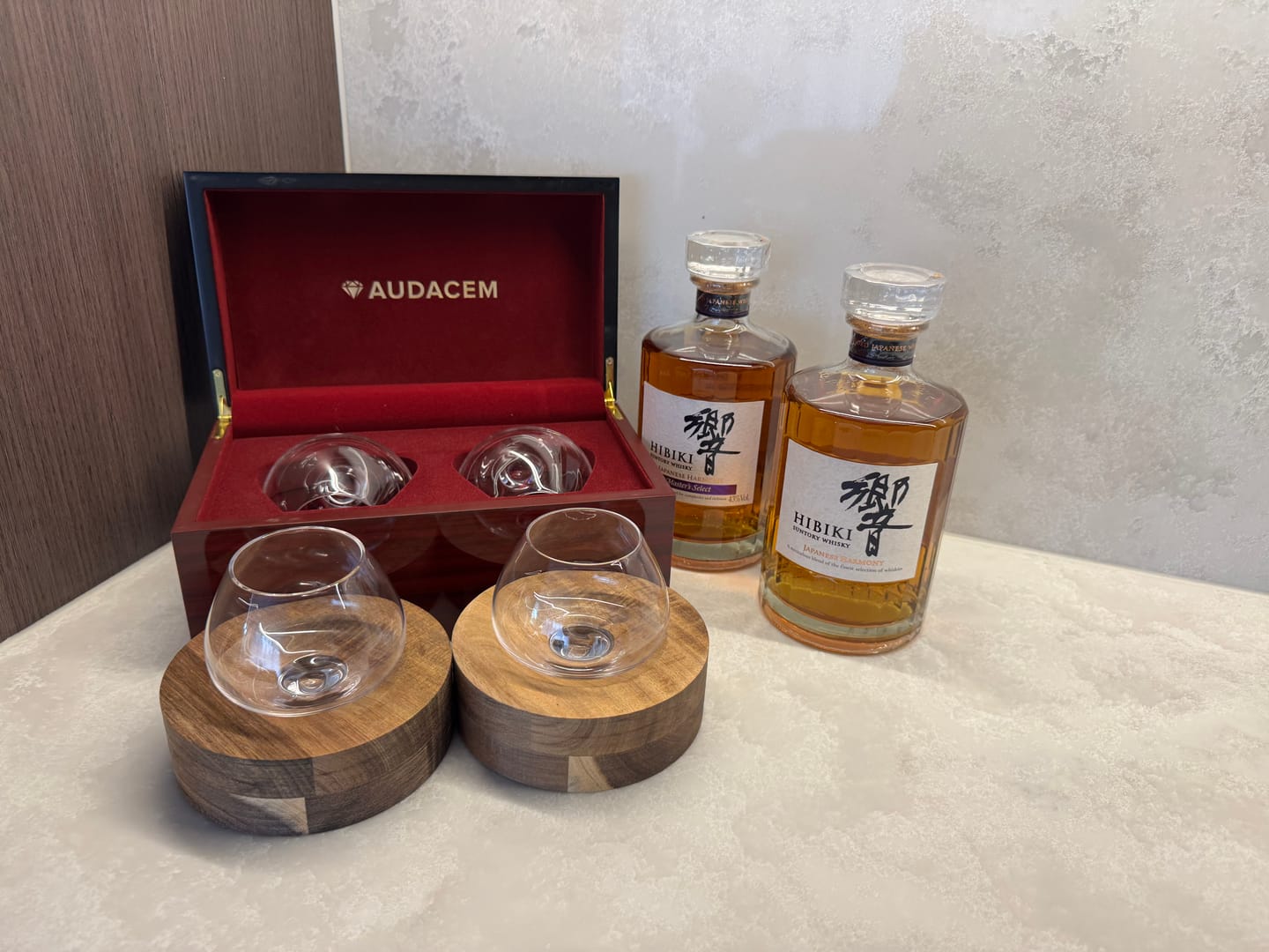 Customer photo review of Aequilibrium Signature Set