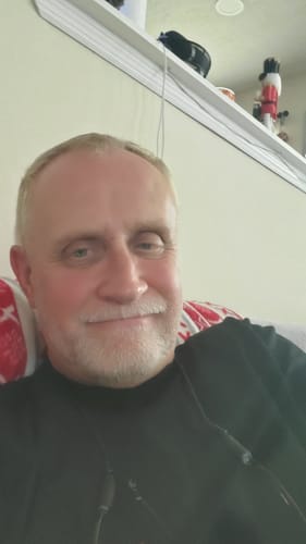 Customer photo review of Instant Dye Shampoo