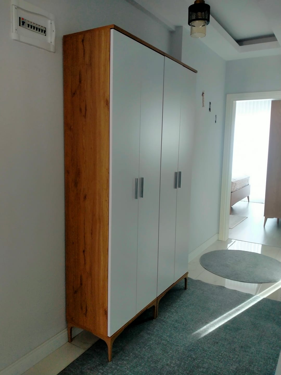 Customer photo review of Rani EA116 Ayakkabılık Portmanto 7 Raflı Çok Amaçlı Dolap Sepet Ceviz - Beyaz