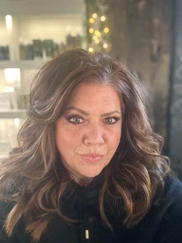 Customer photo review of 16 inch Deluxe Clip in Hair Extensions #4 Medium Brown