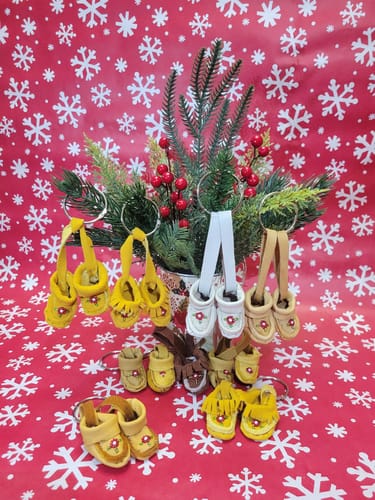 Customer photo review of Mini Moccasin keychain PDF