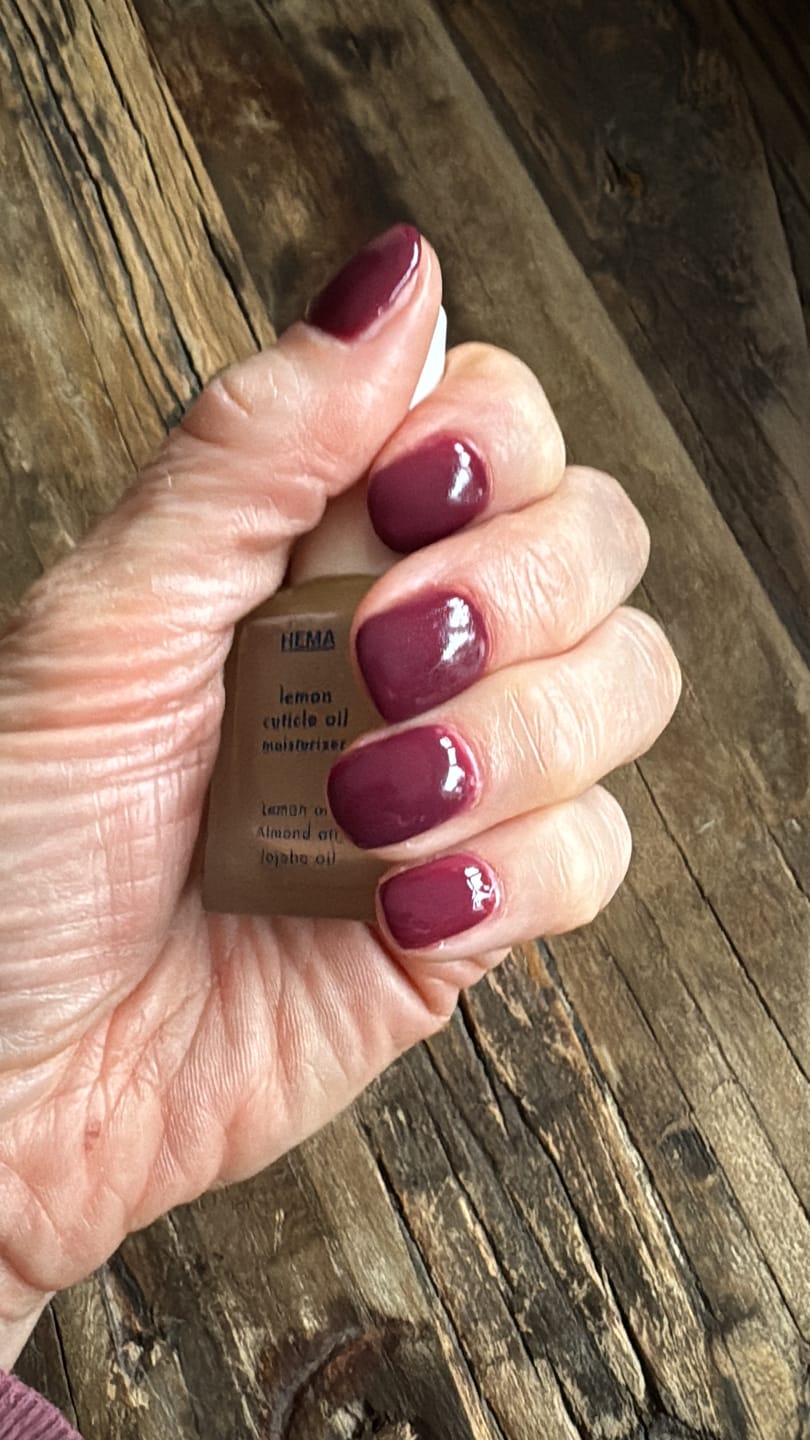 Customer photo review of Dark Reddish Purple Dipping Powder