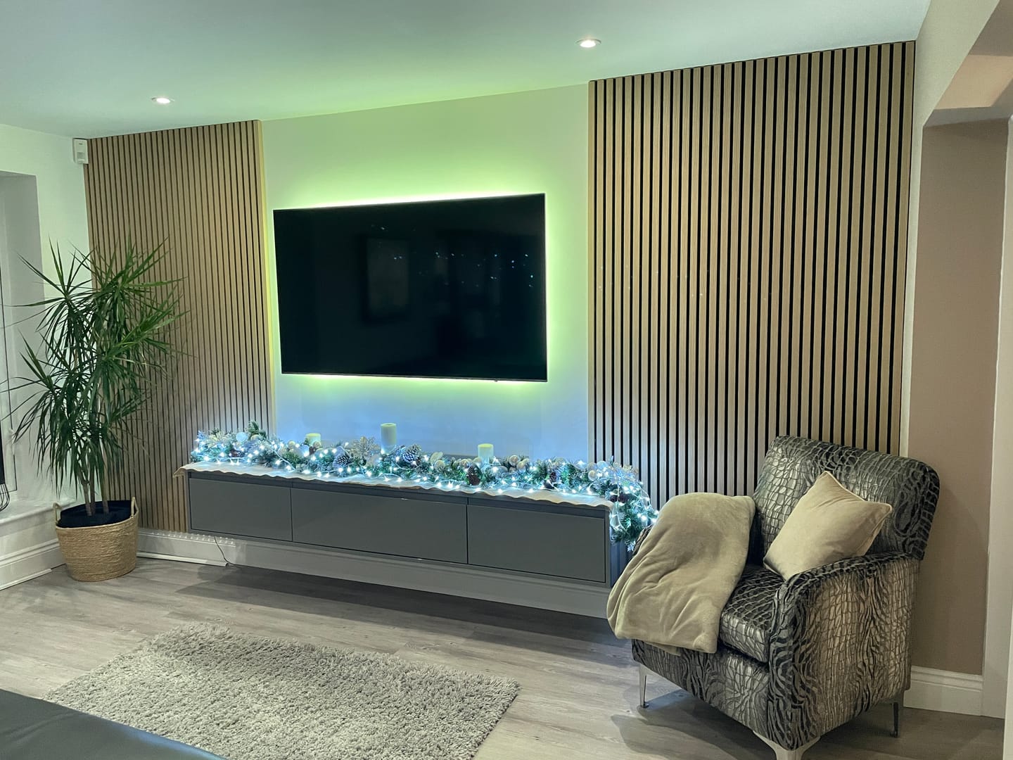 Customer photo review of Wooden Wall Panel | Natural Oak | Premium 3-sided Wood Veneer