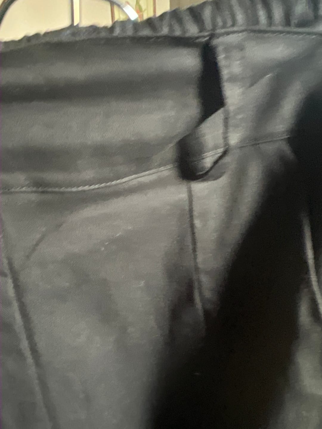 Customer photo review of Pantalon Alex - Sergé de viscose/coton noir