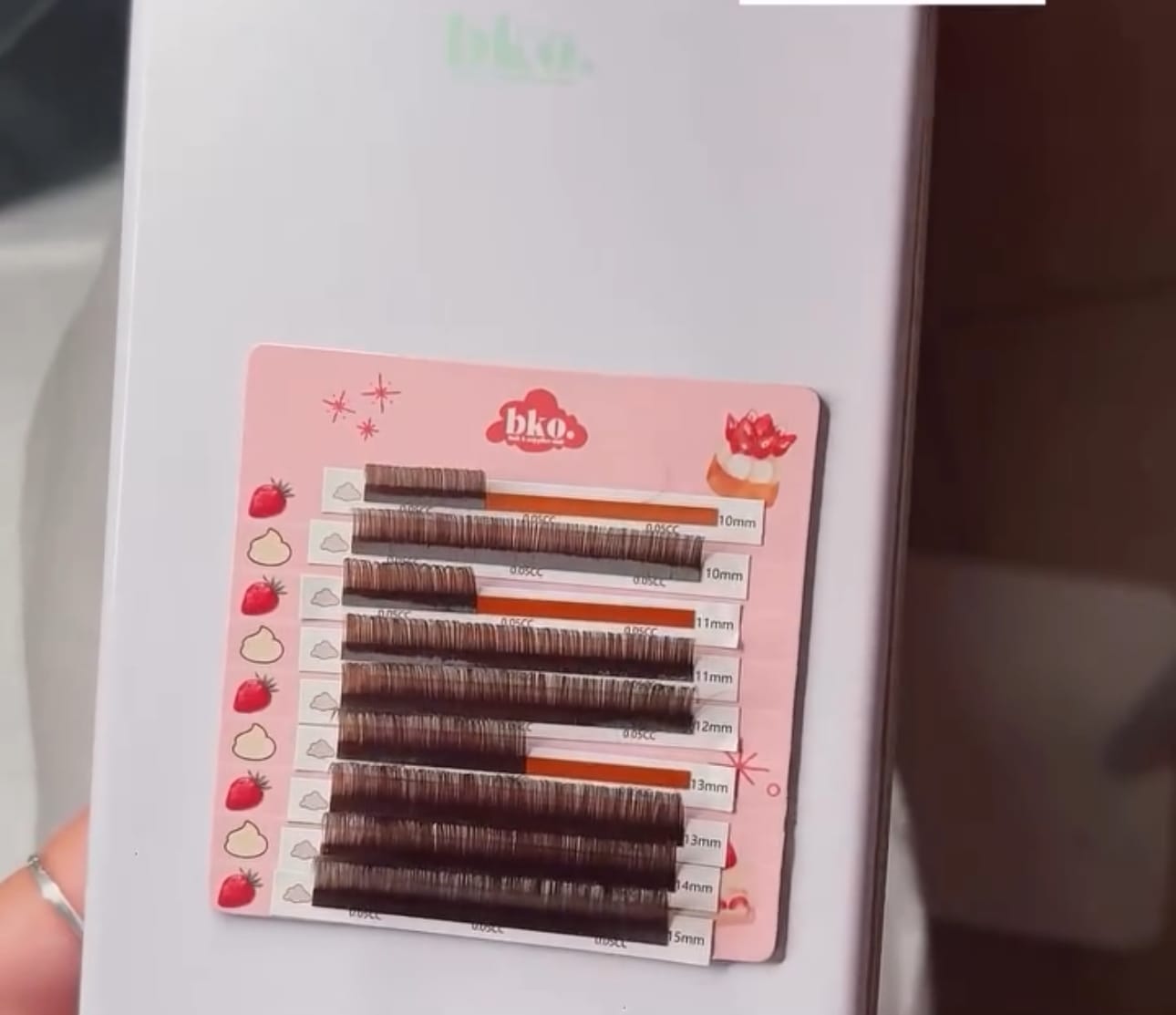 Customer photo review of BKO Lash Palette + Magnet Tile Bundle