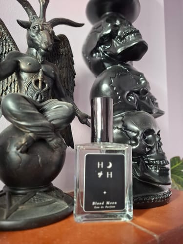 Customer photo review of Blood Moon Eau de Parfum