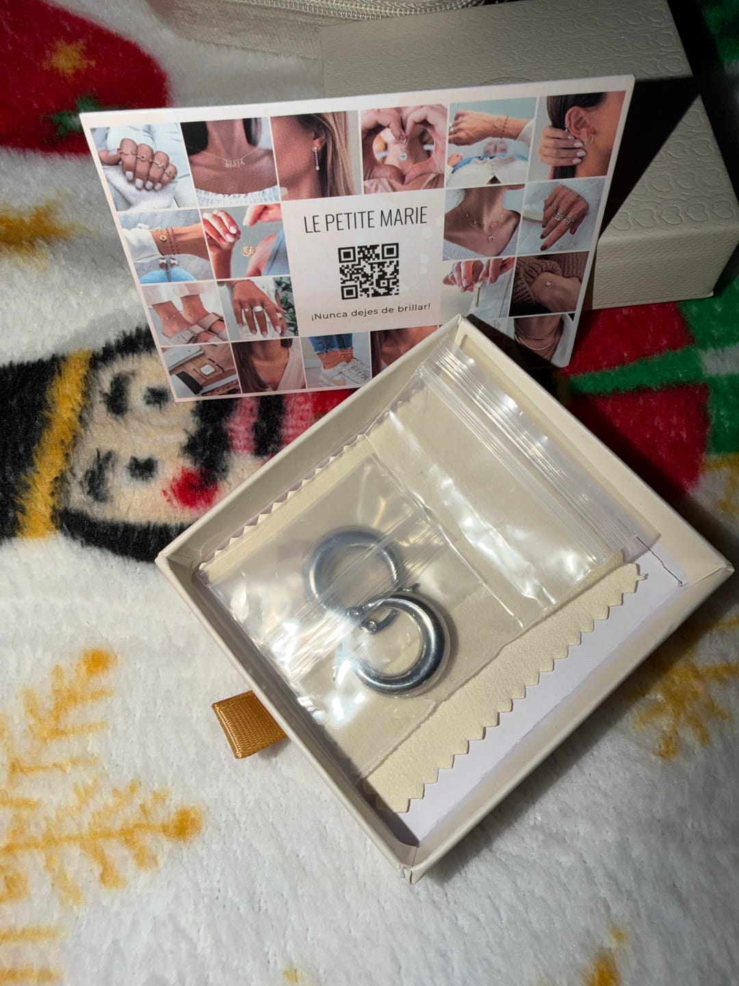 Customer photo review of Pendientes Tajura