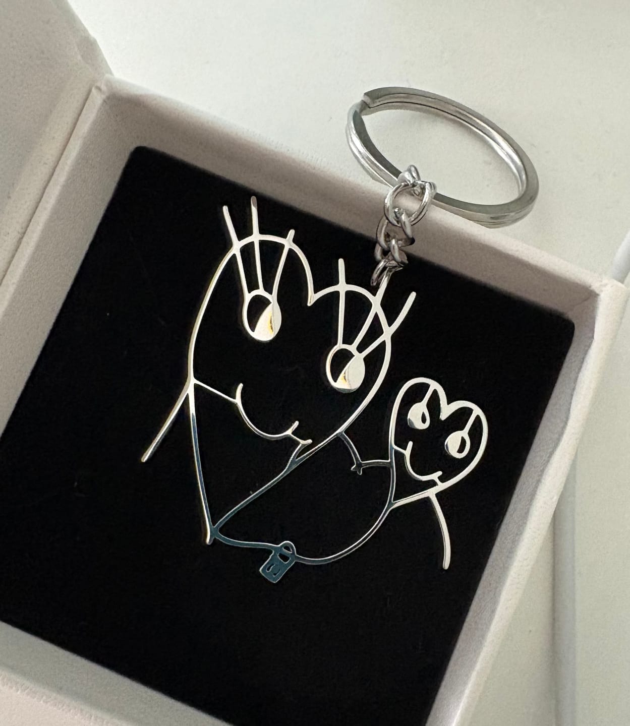 Customer photo review of Children's Drawing As A Necklace Or Pendant