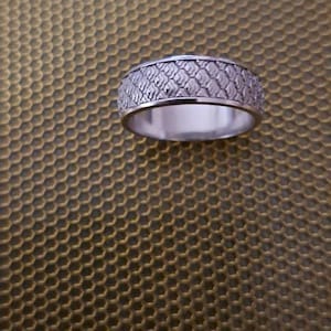 Customer photo review of Japanese Pattern Ring