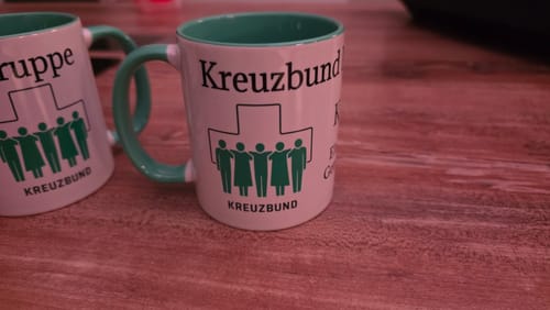 Customer photo review of TassenExpress - Becher Keramik Tasse mit Logo bedruckt 325ml Firmenlogo