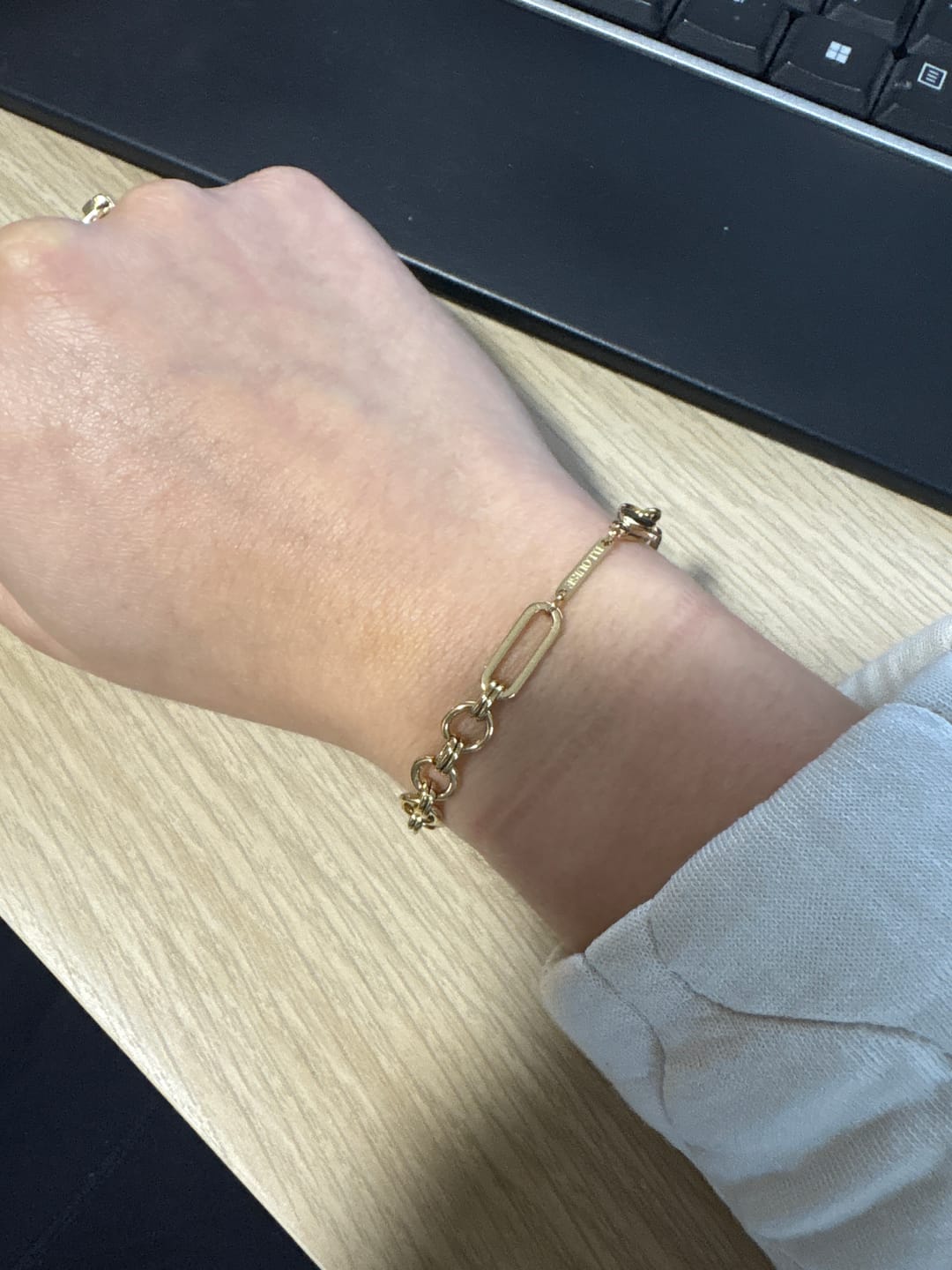Customer photo review of Eternal Link Chain Bracelet