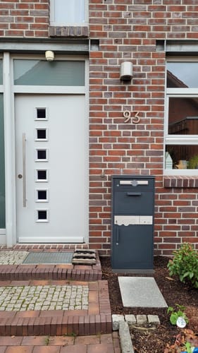Customer photo review of Variante: mit Namensschild am Briefschlitz