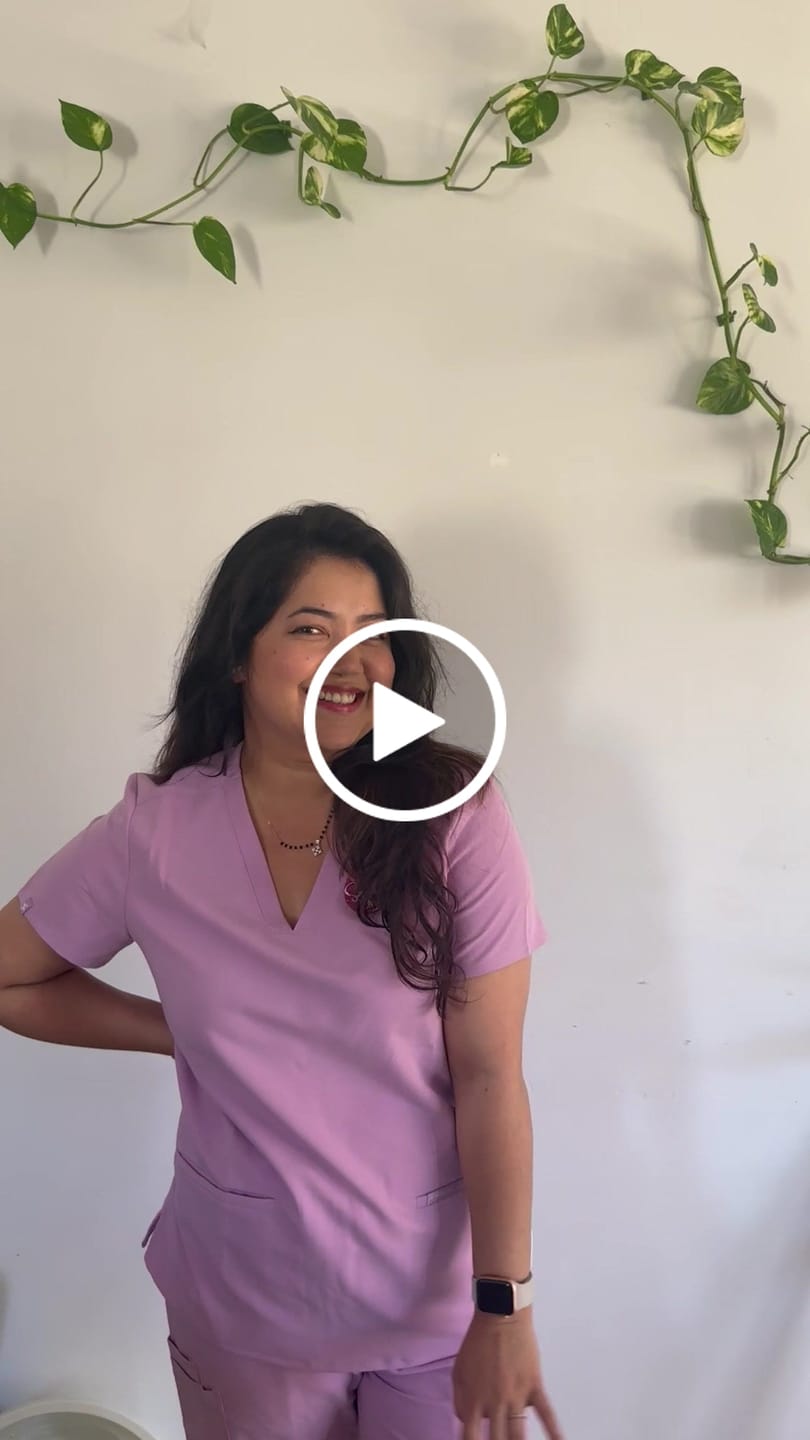 Customer video review of ELIZABETH Two Pocket Scrub Top - Lavender Haze | SLTECH™