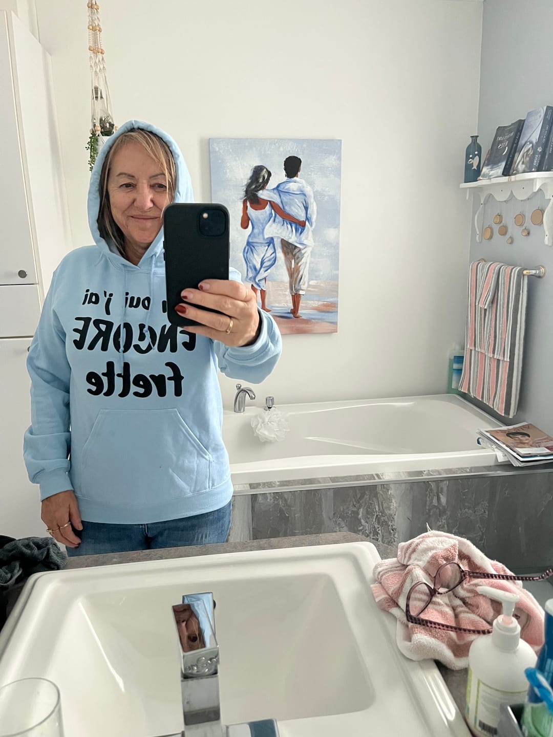 Customer photo review of HOODIE / BEN OUI JAI ENCORE FRETTE