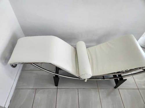 Customer photo showing LC4 profile and base