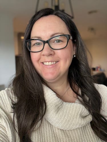 Customer photo review of Dark Roast // Illusion Lace Topper