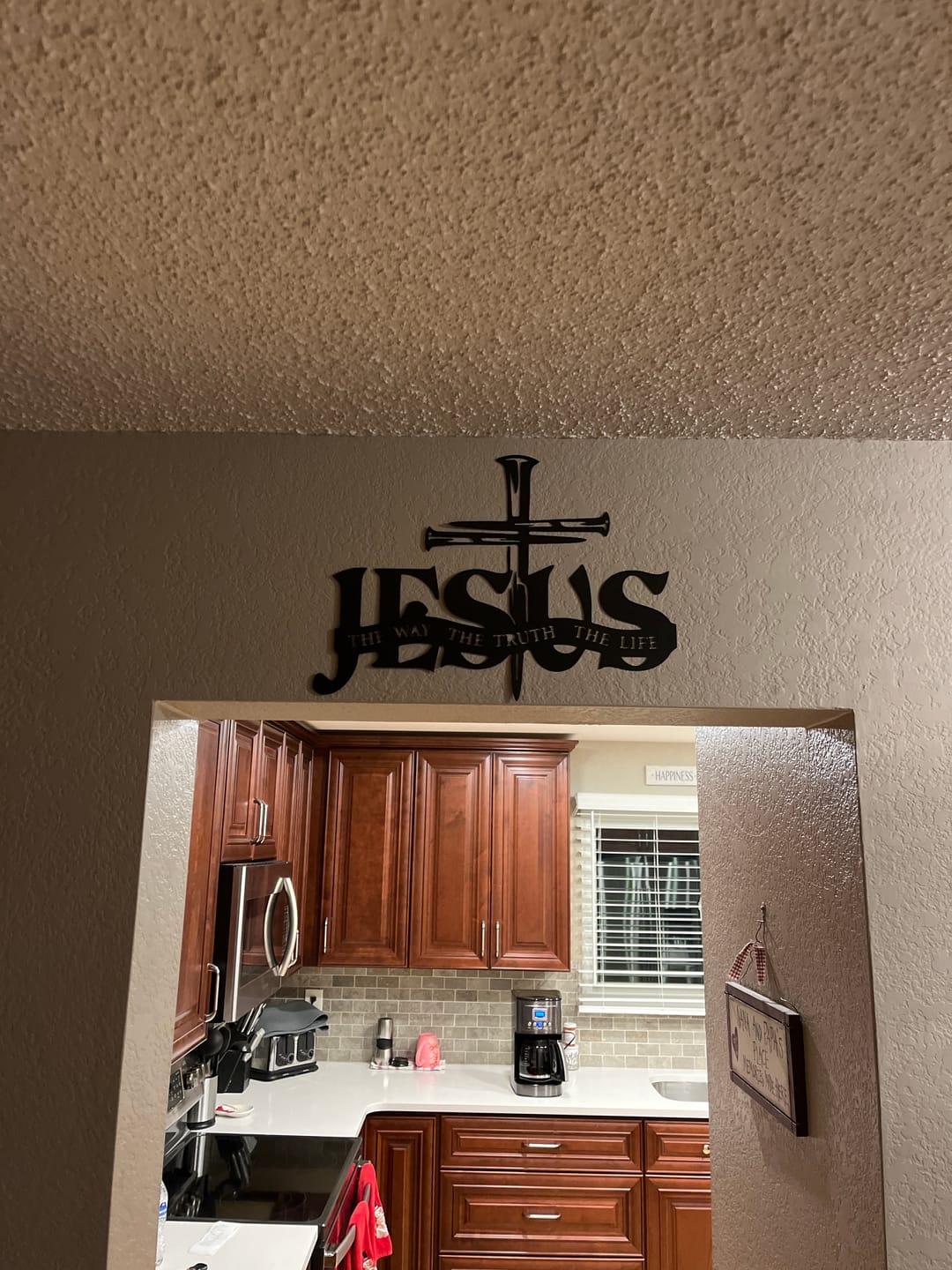 Customer photo review of Christianartworkshop Faithful Jesus & Cross Design Metal Wall Decor Home Decoration