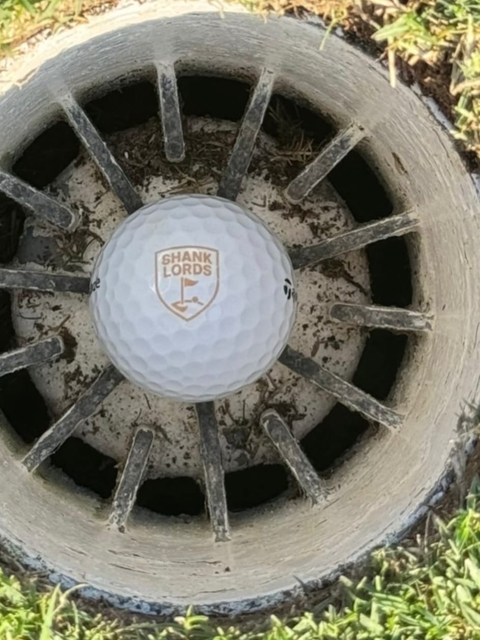 Customer photo review of Pelota de Golf Personalizada