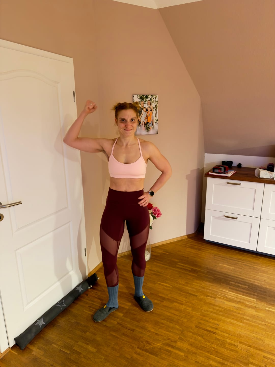 Customer photo review of ESSENCE Performance Mesh Wrapped Legging