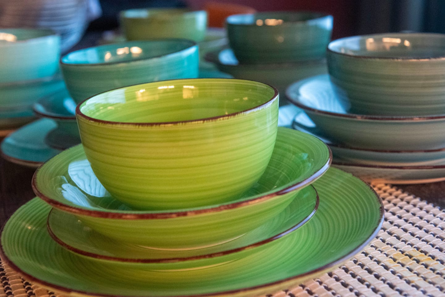 Customer photo review of Cookinglife Serviesset Delice Groen 18-delig / 6 personen - 6 dinerborden, 6 diepe borden en 6 ontbijtborden