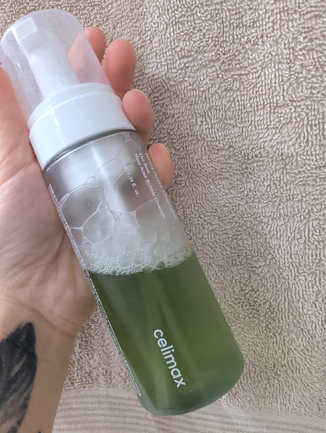 Customer photo review of Maigas ādu attīrošas putiņas ar sastāvā iekļautām noni ogām Celimax The Real Noni Acne Bubble Cleanser