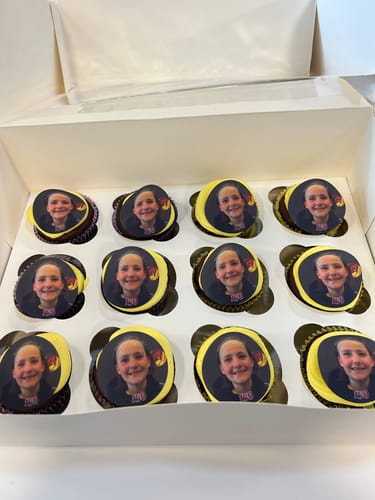 Customer photo review of 15 x 5 cm Pre-cut Standard Cupcake Custom Edible Icing Images