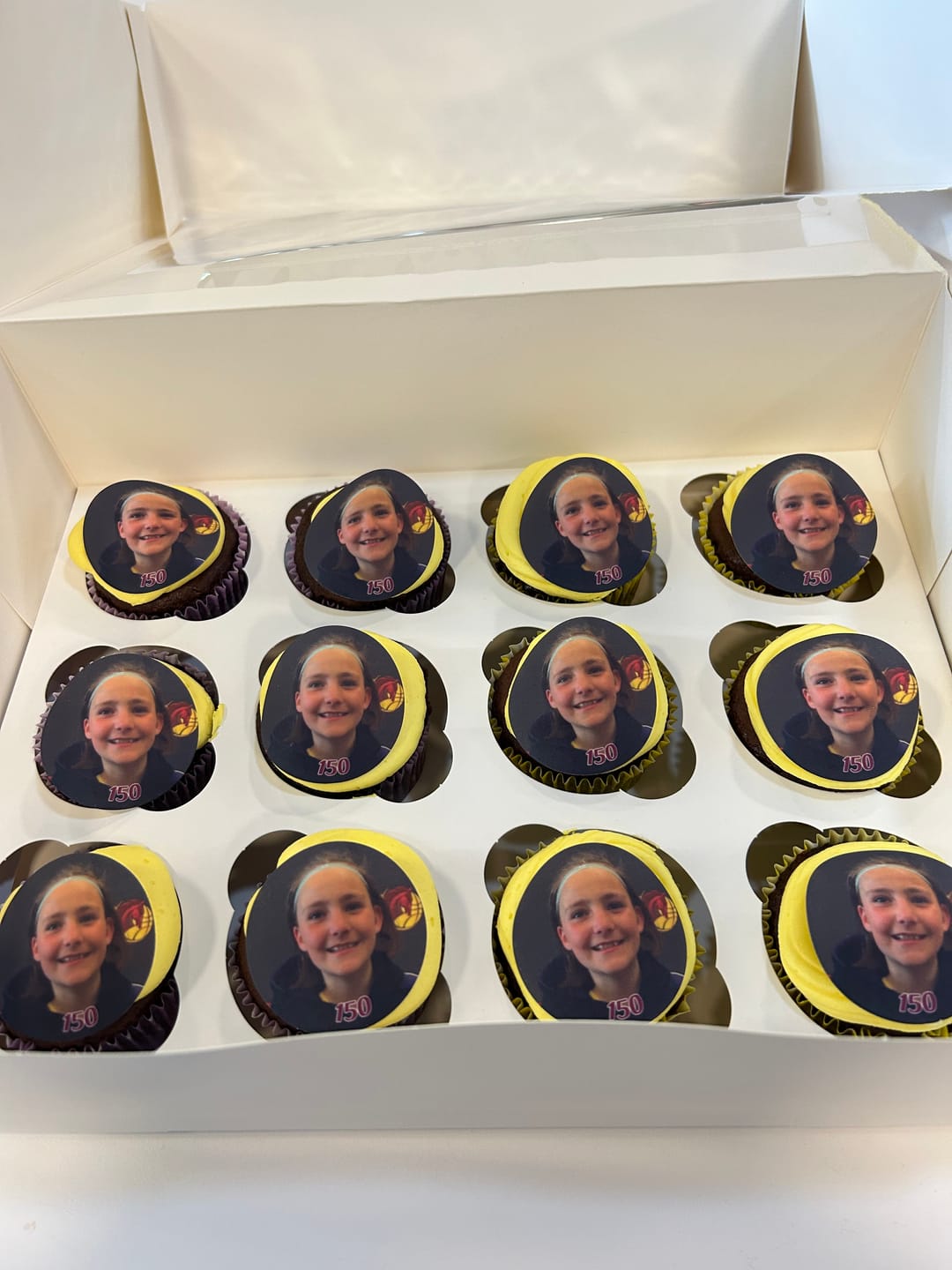 Customer photo review of 15 x 5 cm Pre-cut Standard Cupcake Custom Edible Icing Images