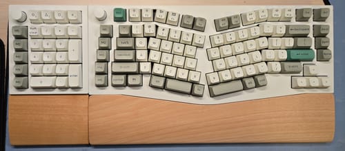 Customer photo review of Keychron Q10 Max(Alice佈局) QMK/VIA 全鋁客製化 無線機械式鍵盤(注音版本)