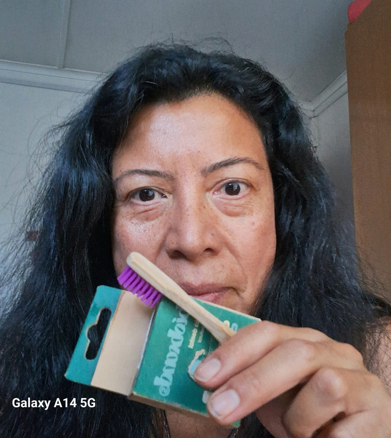 Customer photo review of Cepillo de Dientes de Bambú Suave Azul