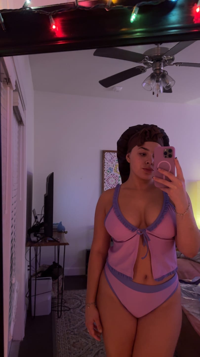 Customer photo review of LILY-TANKINI Lavender Ruffle Triangle Tankini Top
