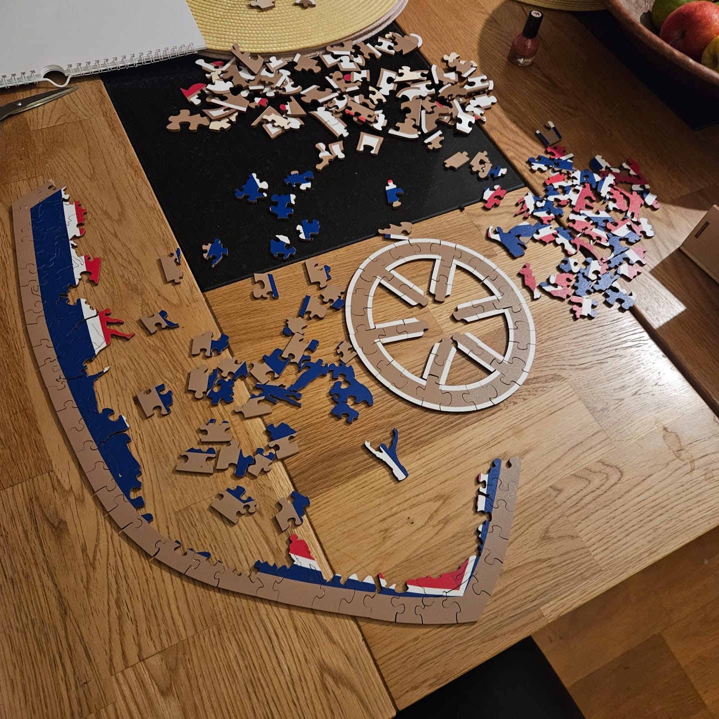 Customer photo review of Arsenal FC® Logo - Wooden Puzzle