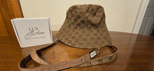 Customer photo review of Gorgina Reversible Bucket Hat