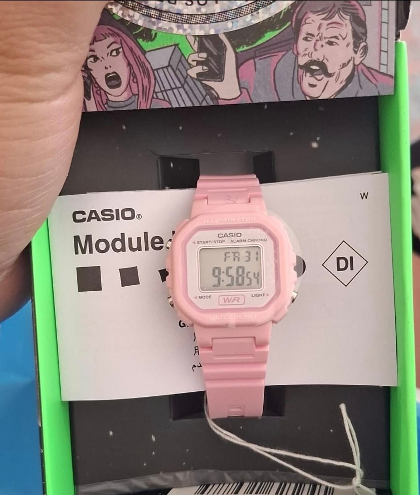 Customer photo review of Reloj Casio Vintage LA-20WH-4A1DF Rosado
