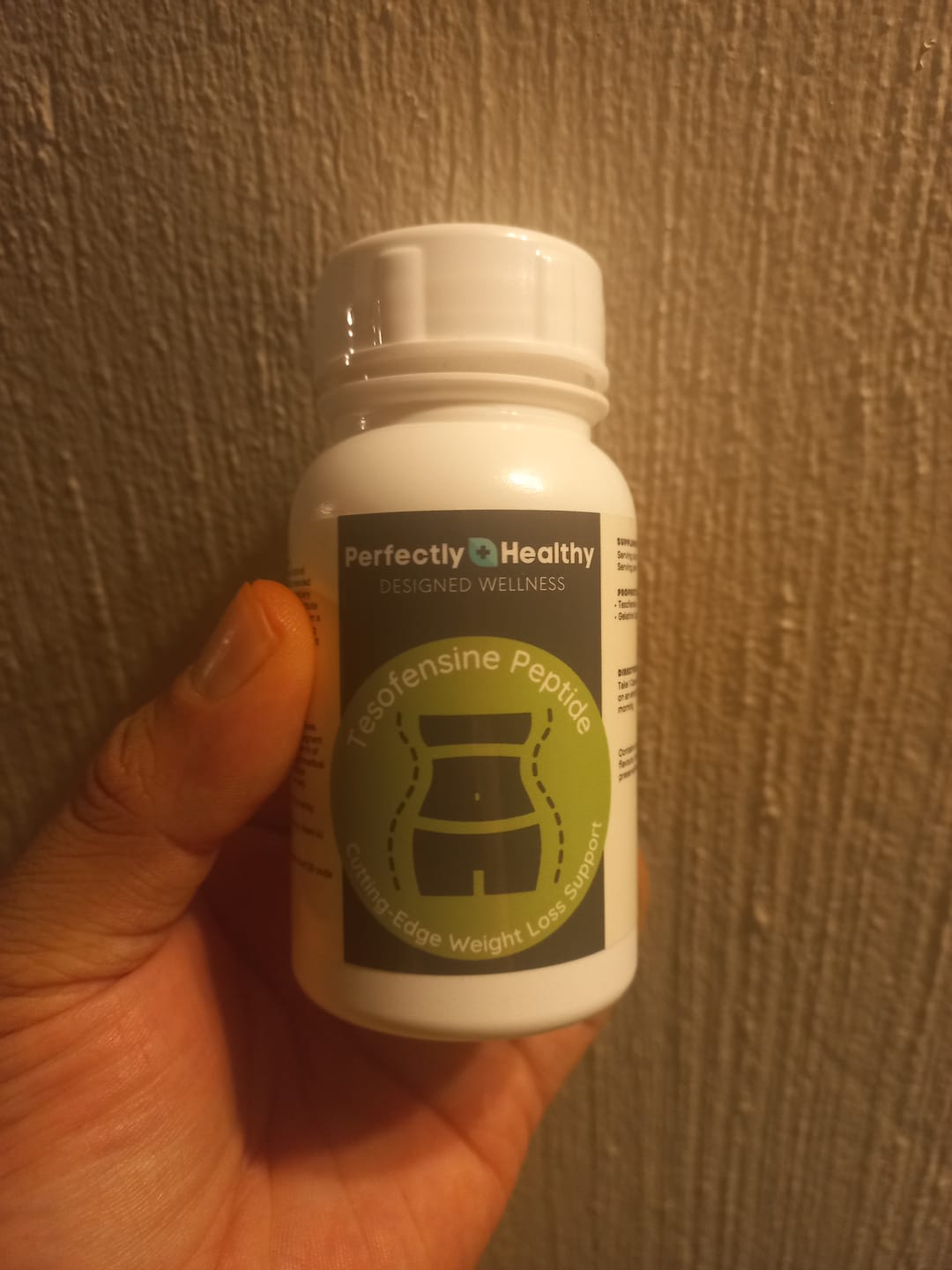 Customer photo review of Tesofensine Peptide Capsules: Cutting-Edge Weight Loss Support