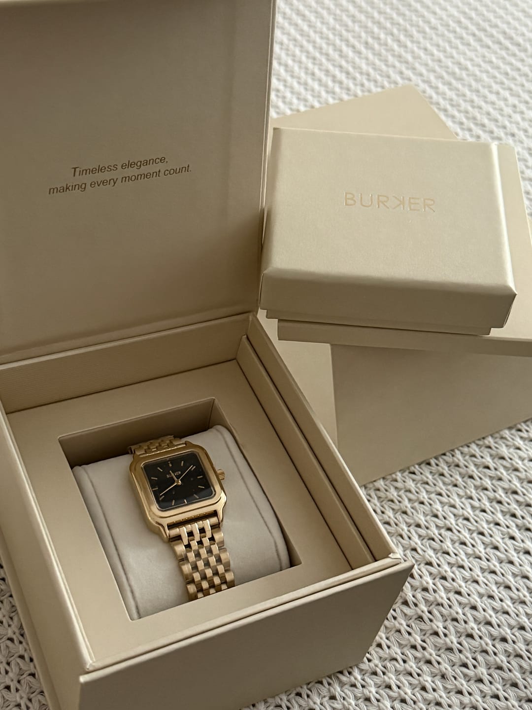 Customer photo review of Macy Gold Black