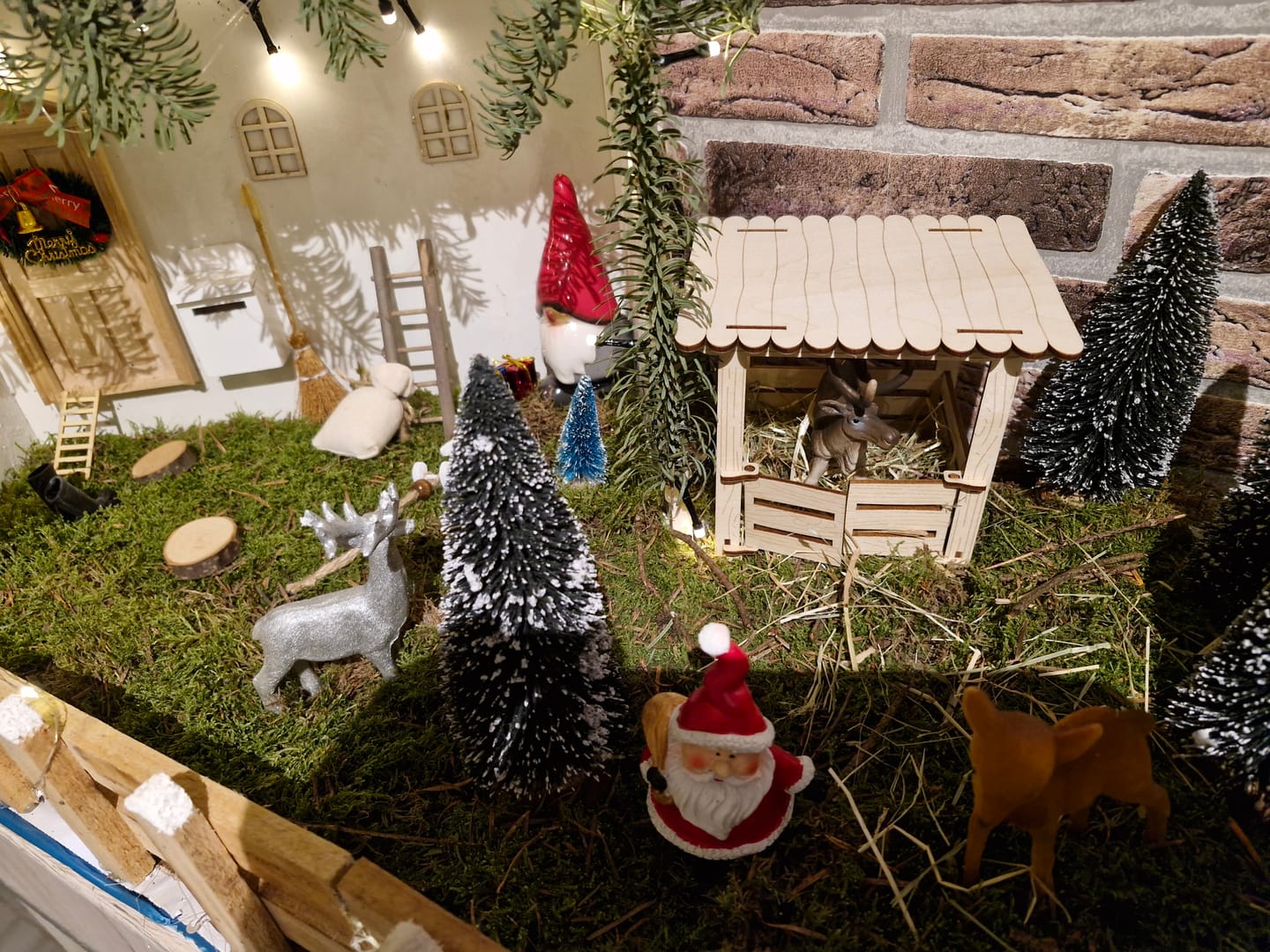 Customer photo review of Wichtel´s Bester Freund - Rentier Stall inkl. Stallstreu