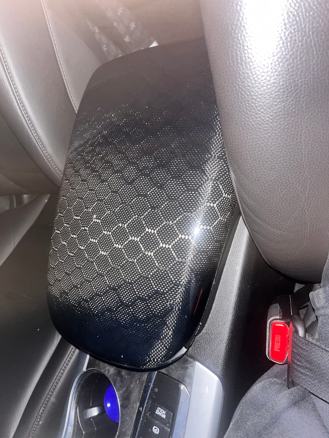 Customer photo review of 2015-2020 TLX Carbon fiber Arm rest