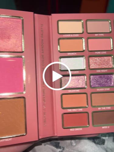Customer video review of PALETA DE SOMBRAS STORYTIME
