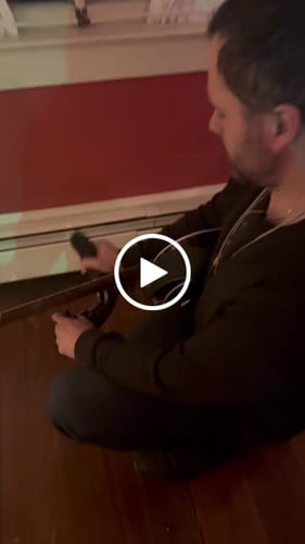 Customer video review of BunnyNest A-Frame Guitar Stand – Collapsible, Lightweight, Portable, & Universal for Acoustic, Electric, and Bass Guitars