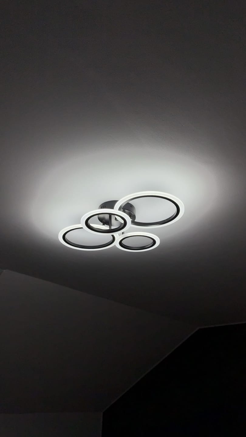 Customer photo review of Lustra LED 2+2 CIRCLE BLACK Echivalent 400W Telecomanda