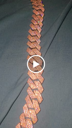 Customer video review of 20mm Prong Cuban Chain