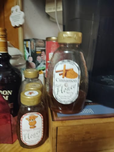 Customer photo review of A Fall 🍁 Favorite Cinnamon Infused Honey 🍁