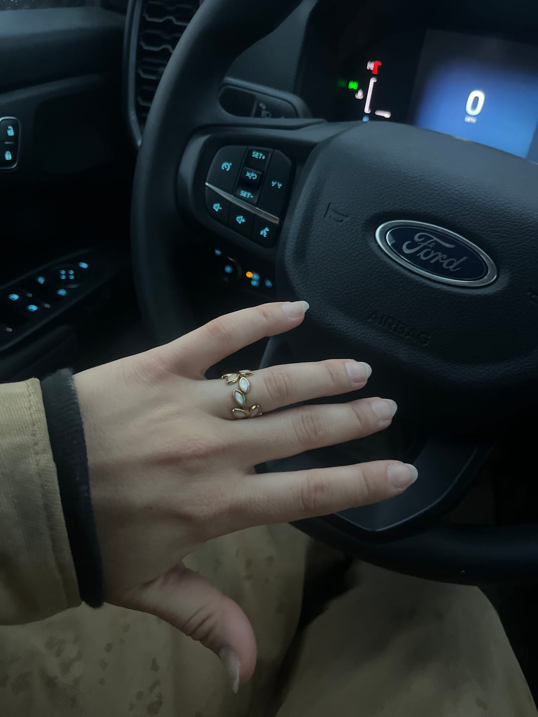 Customer photo review of Gold Leaf Ring