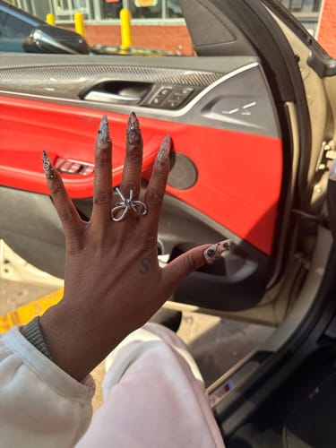 Customer photo review of Black Widow