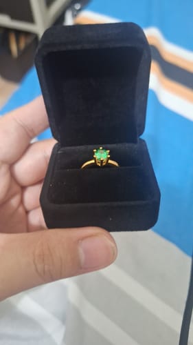 Customer photo review of 1ct Solitaire 6-prong Engagement Ring