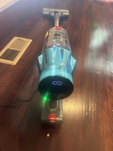 Customer photo review of Cordless Vacuum V7 – Ultra-powerful 120,000 RPM motor for exceptional performance