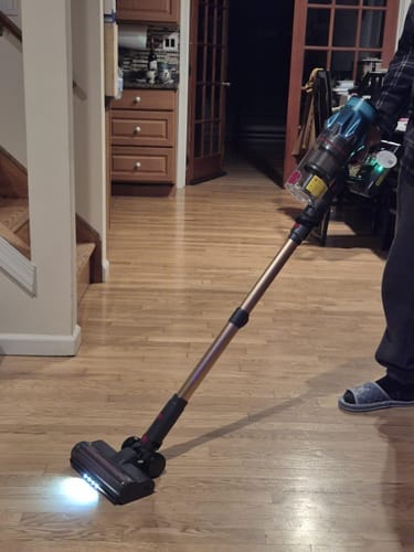 Customer photo review of Cordless Vacuum V7 – Ultra-powerful 120,000 RPM motor for exceptional performance