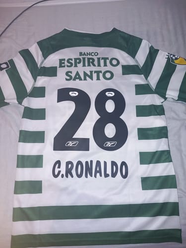 Customer photo review of Cristiano Ronaldo First Jersey Trikot Sporting CP Lisbon 2001 2003
