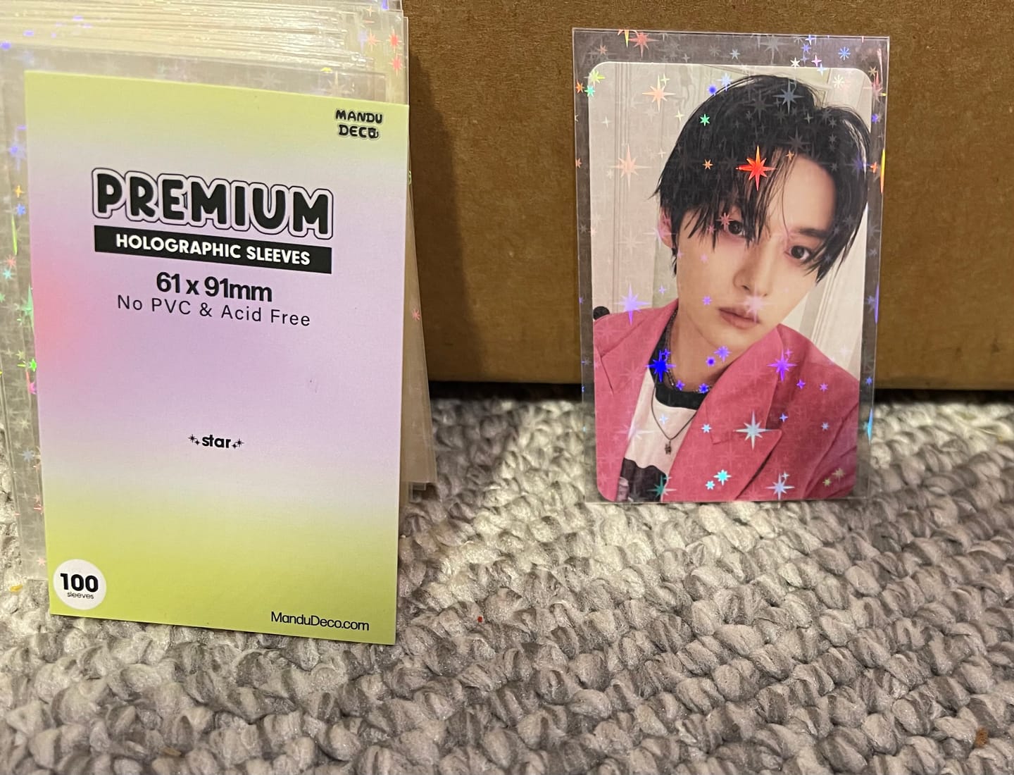 Customer photo review of [LAST RESTOCK]: PREMIUM HOLOGRAPHIC PHOTOCARD SLEEVES - STAR VERSION